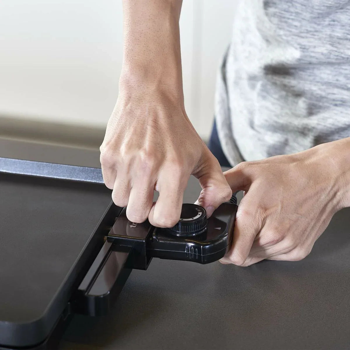 V18H4E90DEDE439857431DBC9E37E93E5B1AR6614171P4