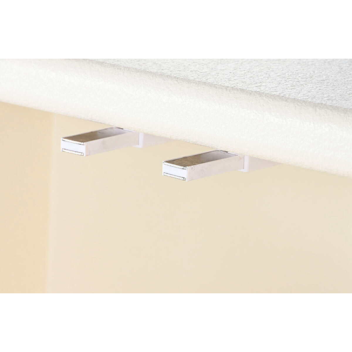 V10HB6A21323C7FFDC0B6AB8216541C74E88R6379770P4