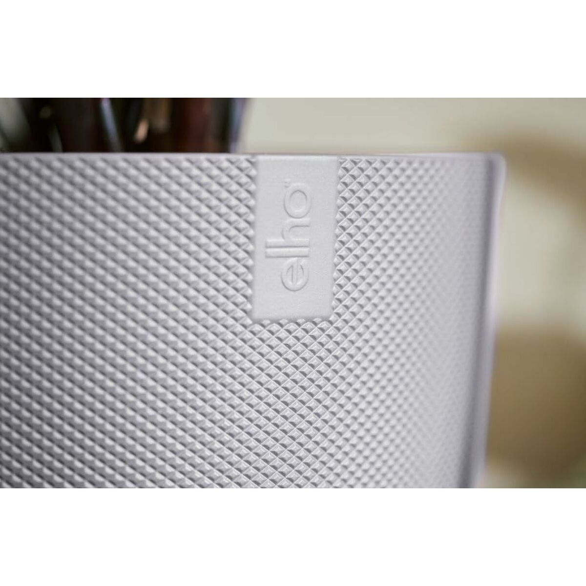 V4H32A4BC7F592DAB8C9D8E5F6FC4A6E2E1R6737855P9